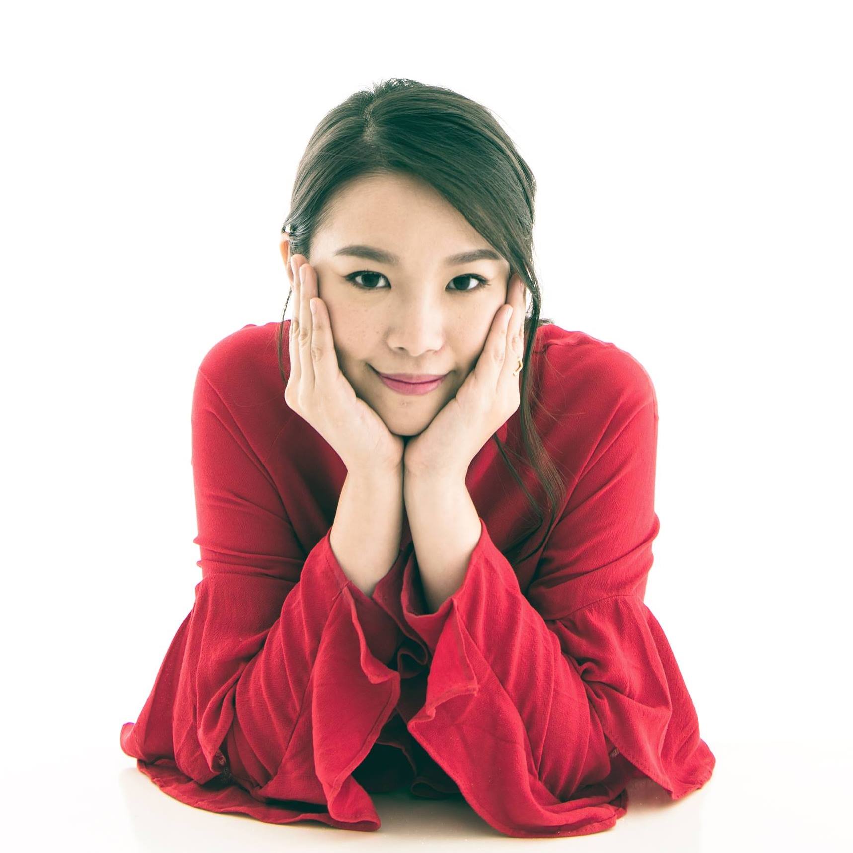 Facebook/Red Hong Yi Despite all her fame and success, Red believes she’s still the same person. “Fame is fleeting, I don’t let it get to my head!”